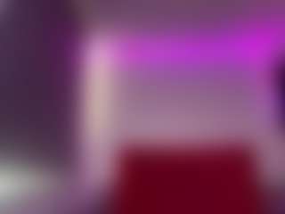 Evelyn's Live Sex Cam Show