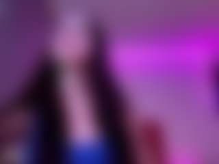 Evelyn's Live Sex Cam Show