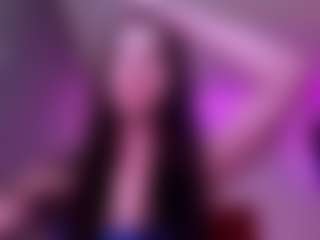 Evelyn's Live Sex Cam Show
