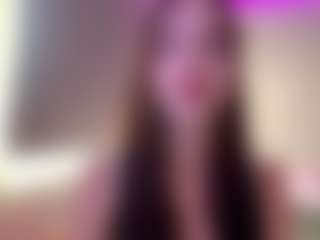 Evelyn's Live Sex Cam Show