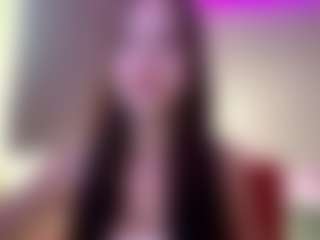 Evelyn's Live Sex Cam Show