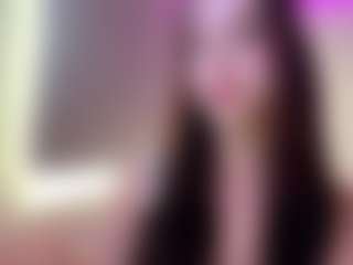 Evelyn's Live Sex Cam Show