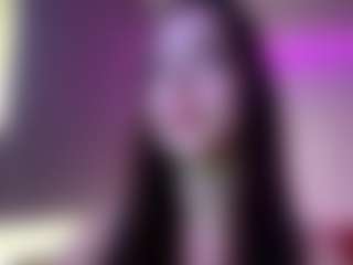 Evelyn's Live Sex Cam Show