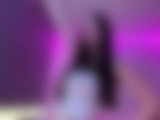 Evelyn's Live Sex Cam Show