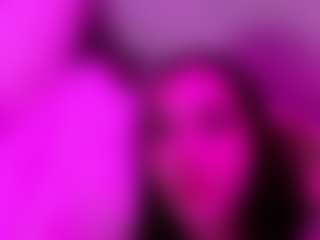 Live cam show with Evelyn - Dildo Or Vibrator on Strip Flash - Live Sex Shows