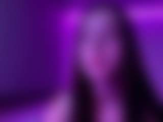 Evelyn's Live Sex Cam Show