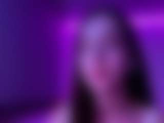 Evelyn's Live Sex Cam Show