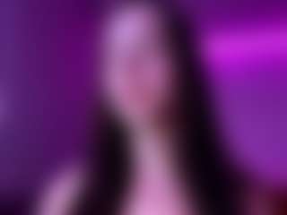 Evelyn's Live Sex Cam Show