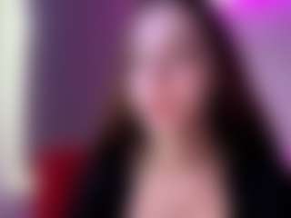 Live cam show with Evelyn - Athletic Bedroom on Nude Chat * 1 On 1 Webcam Sex * Live Cam Show