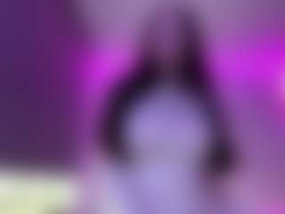 Evelyn's Live Sex Cam Show