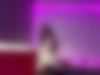 Evelyn's Live Sex Cam Show