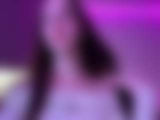 Evelyn's Live Sex Cam Show