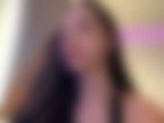Live cam show with Evelyn - Asshole Brown Hair on Hubzter Live