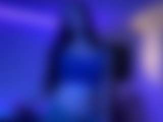 Live cam show with Evelyn - Brown Hair on alttransgirls