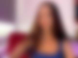 Live cam show with Evelyn - Full Nudity on TeamSkeetLive