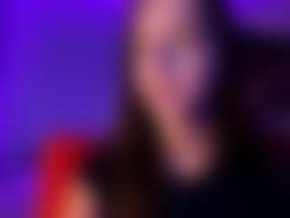 Evelyn's Live Sex Cam Show