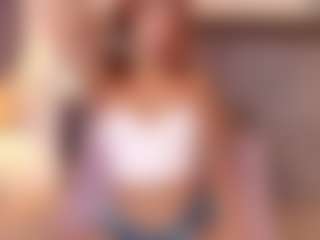 Live cam show with KissMeAri - Athletic College on Big Tits