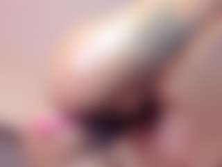 Live cam show with KissMeAri - Strip Red Hair on TottyGirls
