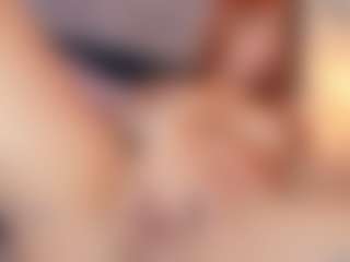KissMeAri's Live Sex Cam Show