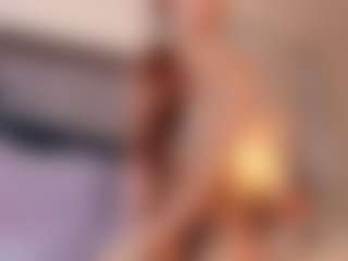 KissMeAri's Live Sex Cam Show