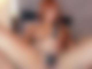 KissMeAri's Live Sex Cam Show