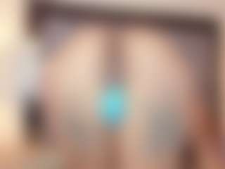 KissMeAri's Live Sex Cam Show
