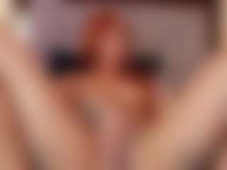 Live cam show with KissMeAri - New Toys on googirlz