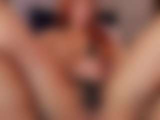 KissMeAri's Live Sex Cam Show