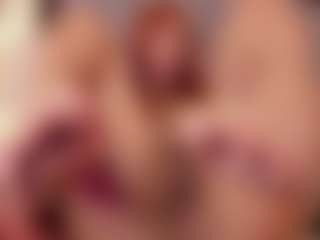 KissMeAri's Live Sex Cam Show