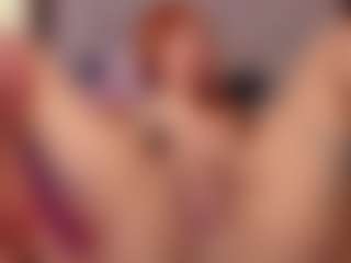 KissMeAri's Live Sex Cam Show