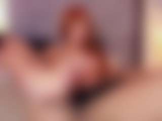 KissMeAri's Live Sex Cam Show