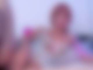Live cam show with KissMeAri - Nympho on Camsoda