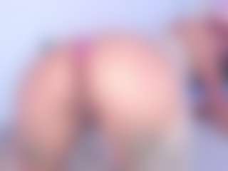 Live cam show with KissMeAri - College Lovense on Camsoda
