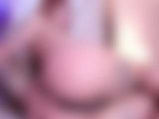 KissMeAri's Live Sex Cam Show