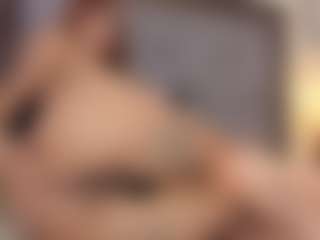 Live cam show with KissMeAri - Small Ass on CSO-WL