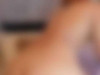 KissMeAri's Live Sex Cam Show