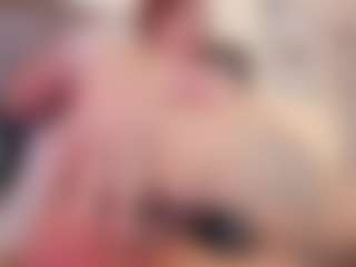 KissMeAri's Live Sex Cam Show
