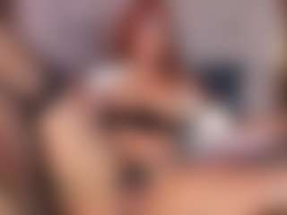 KissMeAri's Live Sex Cam Show
