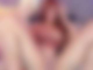 KissMeAri's Live Sex Cam Show