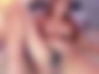 KissMeAri's Live Sex Cam Show