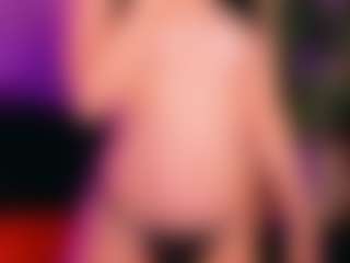 Live cam show with RosseDoll - New Tattoos on milfzrlive.com