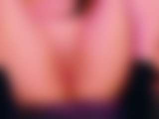 Live cam show with RosseDoll - Full Nudity on SpunkLive
