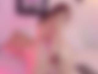 Live cam show with Scarlet-Jhons - Facial on studioflirtlive.com
