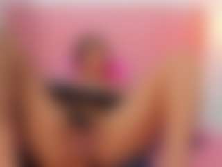 Live cam show with Sophiesweet88 - Colombia on SinfulBabes