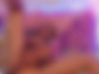 Live cam show with Sophiesweet88 - Moaning on Camsoda