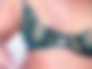 Live cam show with ViolettaRousee - Ass Bouncing on SquirtSoMuch