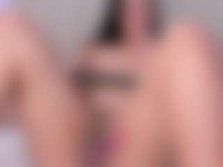 Live cam show with ViolettaRousee - Twerk on Camsoda