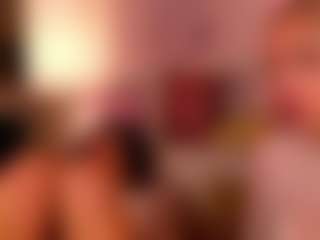 Live cam show with AlaskaLane - Strip on Gym Cam Girls