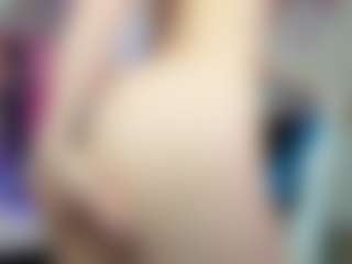 Live cam show with faye-moon - Blue Eyes on milfzrlive.com