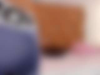 Live cam show with KarahSky - Ass Bouncing on Dolls Live